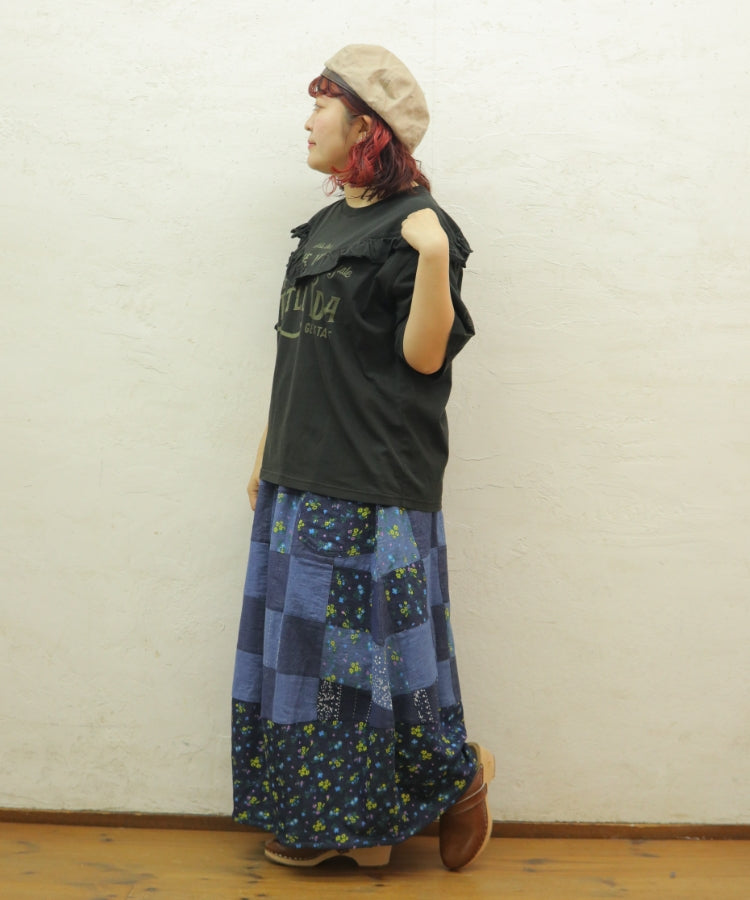 【新作】Vフリル切替Tシャツ/25052320